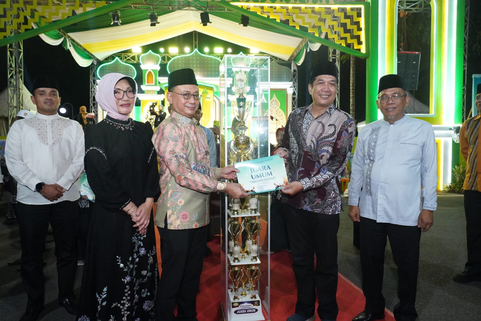 Kafilah Pontianak Timur Juara Umum MTQ Tingkat Kota Pontianak Ke 34