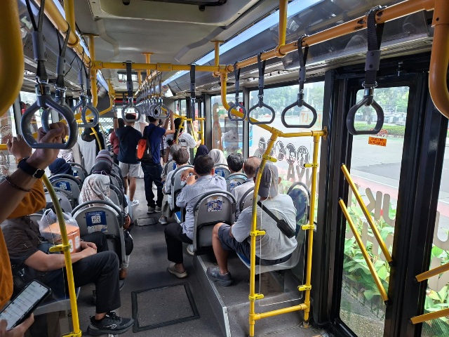 Transformasi Transjakarta 2004–2026: Perluasan Aksesibilitas, Mutu Pelayanan, dan Dinamika Subsidi APBD