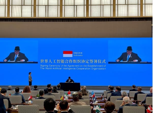 Teknologi AI Bersifat Netral, Airlangga Hartanto: Indonesia Tak Berpihak ke AS atau China