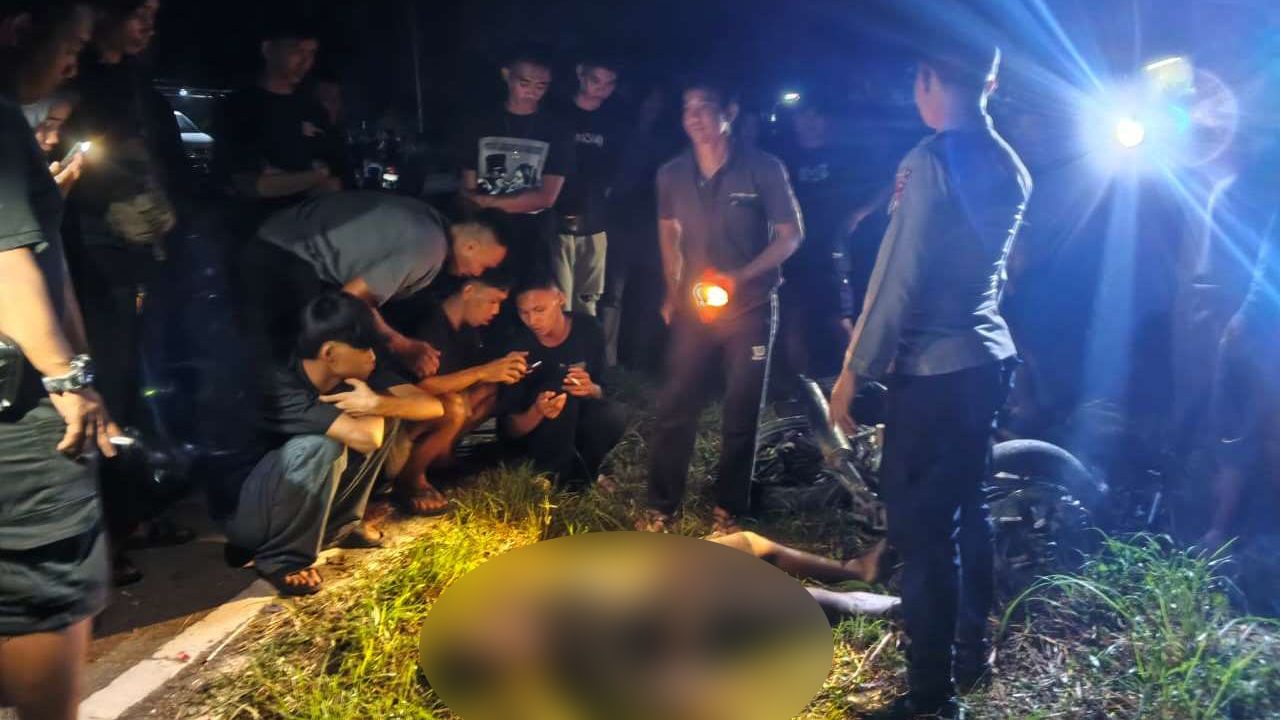 Pengendara Motor Tewas Akibat Kecelakaan Tunggal di Sekayam Pada Dini Hari