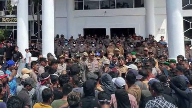 Pemkab Mempawah dan Aaliansi Sopir Sepakati Lima Poin Pengawasan BBM