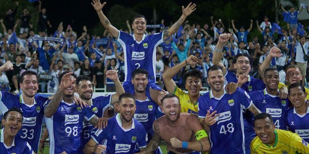 Gebrakan Bursa Transfer: Persib Resmi Amankan Sandy Walsh dan Luka Menalo