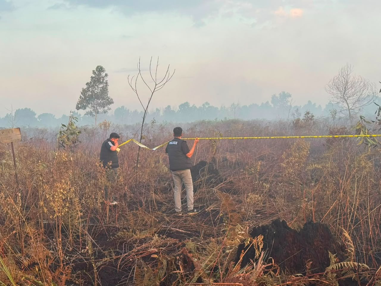 Polisi Lakukan Penyegelan Lahan Terbakar Empat Hektare di Kawasan Sungai Raya