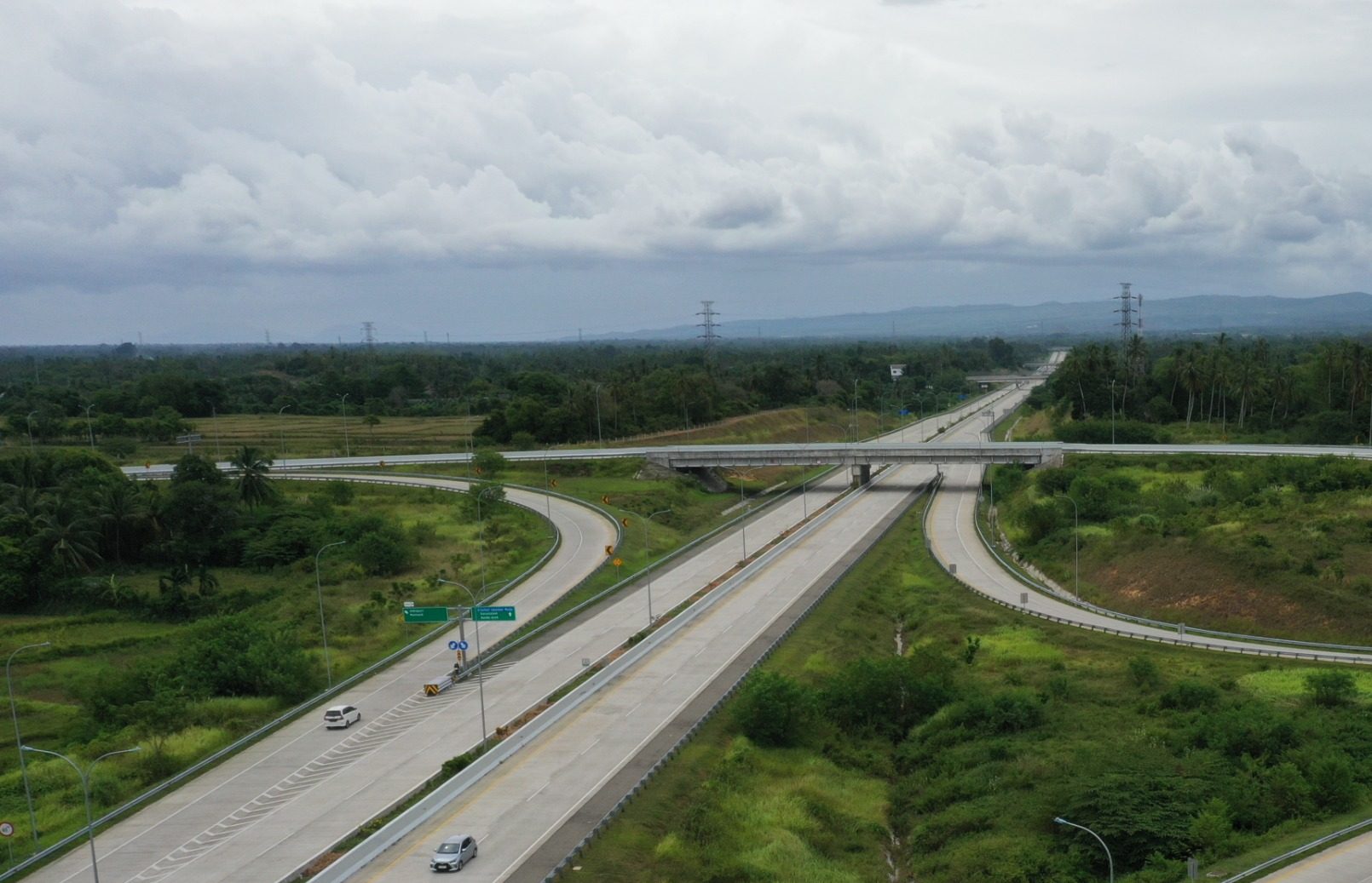 Akses Menuju Singkawang Padat Merayap Proyek Pembangunan Jalan Tol Kalbar Makin Mendesak?