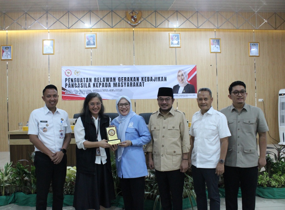 Relawan Gerakan Kebajikan Pancasila Perkuat Semangat Kebangsaan di Kota Palembang