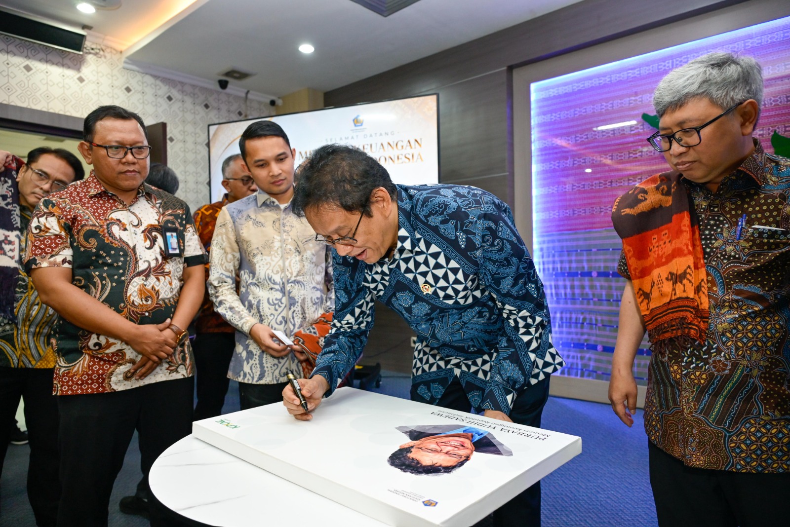 Kunjungi NTT, Menkeu Purbaya Tegaskan Peran Kemenkeu Bukan Cuma Bagi-Bagi Anggaran