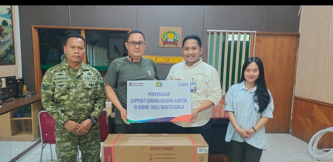 BRI Kantor Cabang Marabahan Bantu Perbaikan Fasilitas Markas Kodim 1005 Barito Kuala
