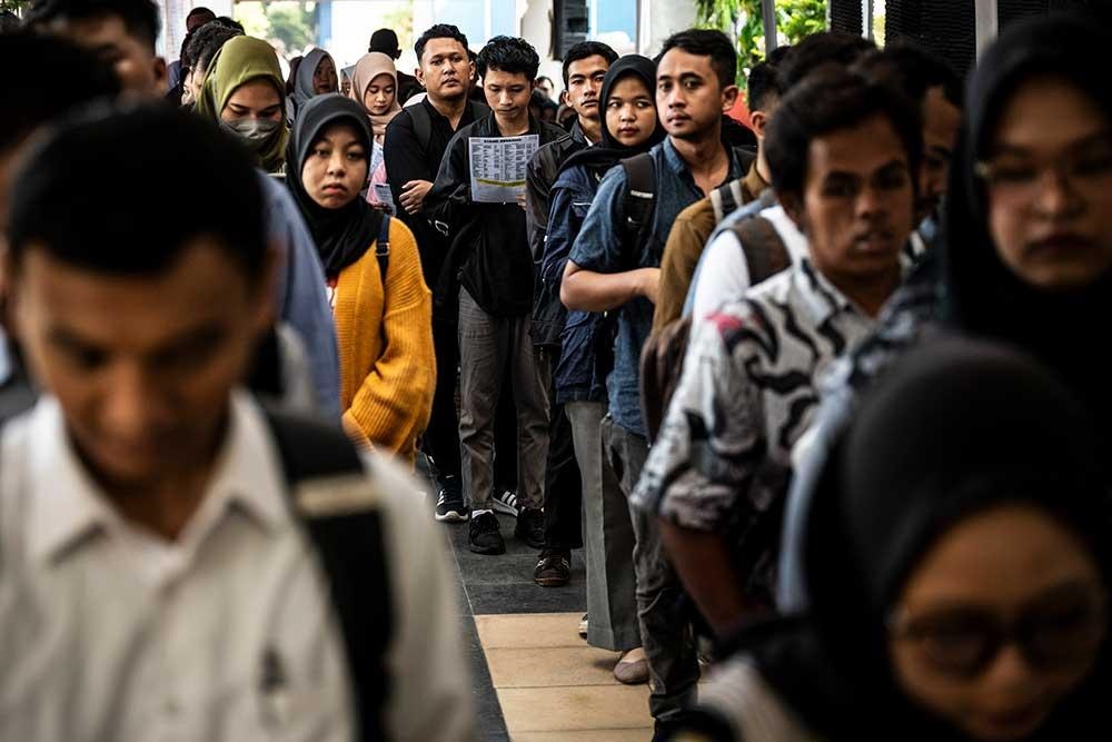 Sejuta Sarjana Menganggur, Mana Janjimu 19 Juta Lapangan Kerja, Wahai Pemerintah?