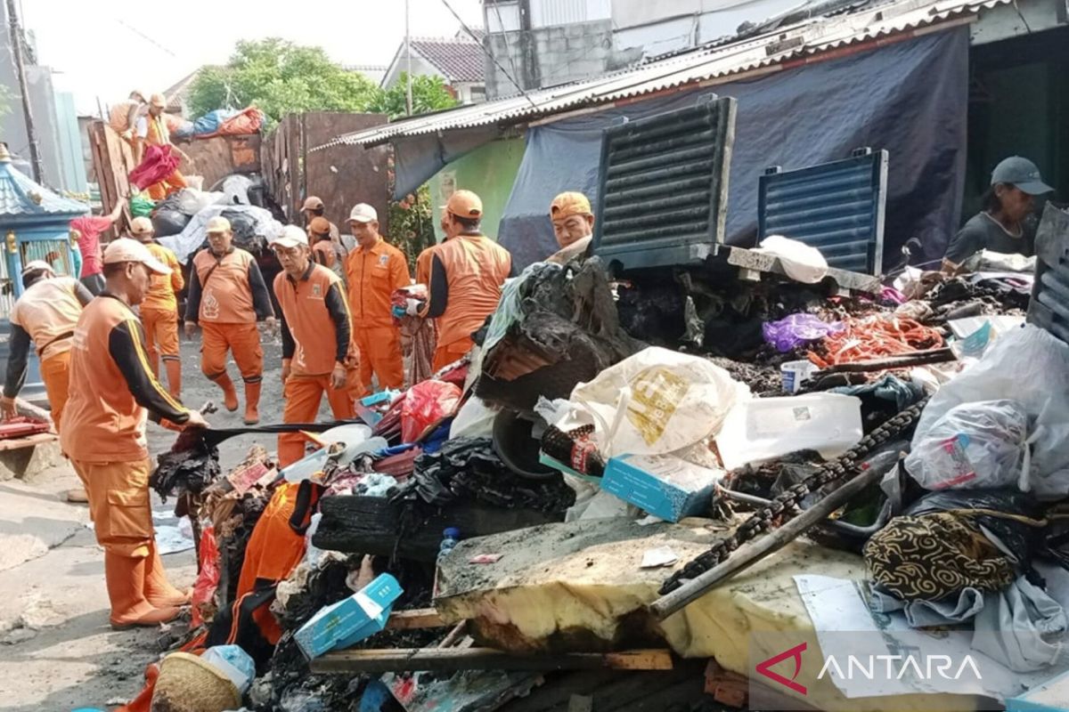 Sampah di Utan Kayu, Jaktim Diubah Jadi Uang