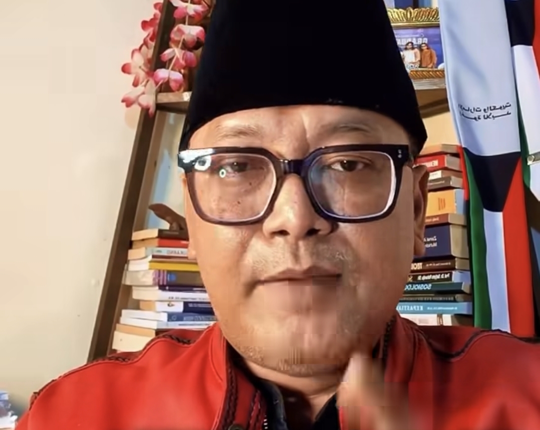 Guntur Romli: Jarak Antara Protes Rakyat dengan Api Kian Pendek