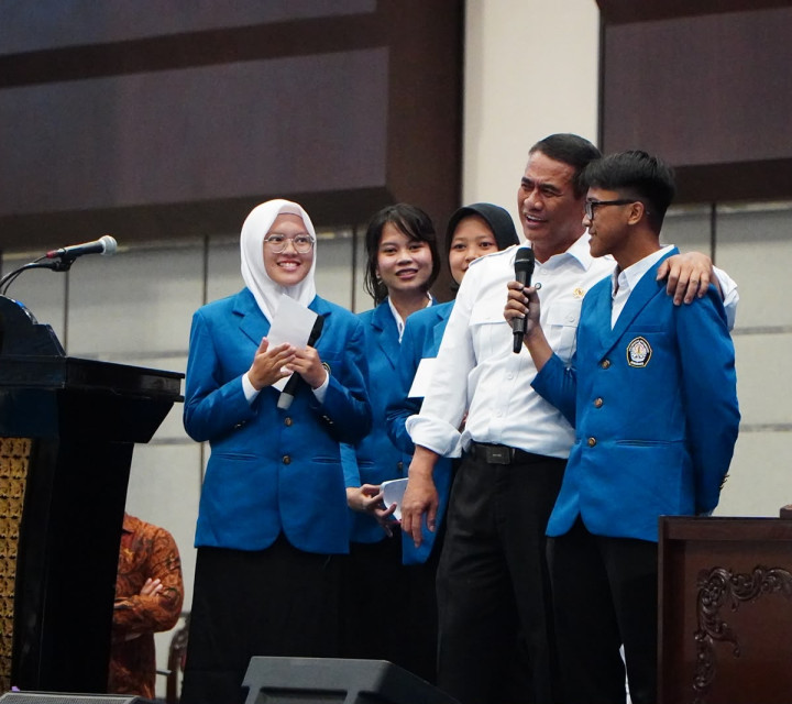 Tantang 10 Ribu Maba Unhas, Mentan Amran: Ubah Mindset dan Menggetarkan Dunia!