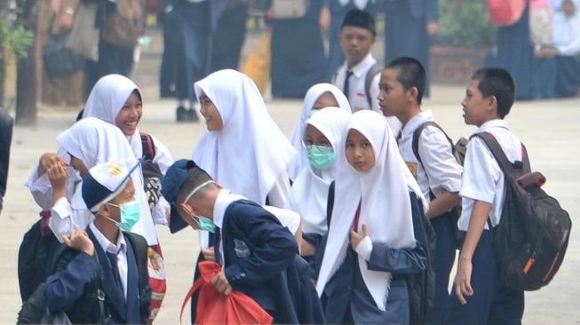 Ancaman Asap Memburuk, Kemenkes Terjunkan Tim Cadangan Medis dan Suplai Masker ke Sumatra-Kalimantan