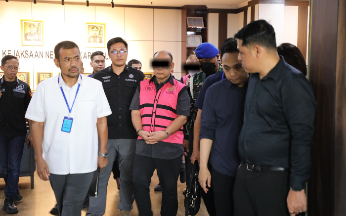Kejagung Limpahkan Eks Kepala BGN Dadan Hindayana ke JPU, Dakwaan Disiapkan 20 Hari