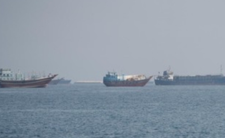 Kapal Dagang Diserang di Selat Hormuz