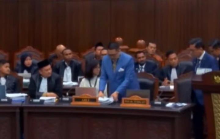 Hakim MK Usir Ahli Pihak Terkait Gibran Usai Sebut Sidang PHPU Ilegal
