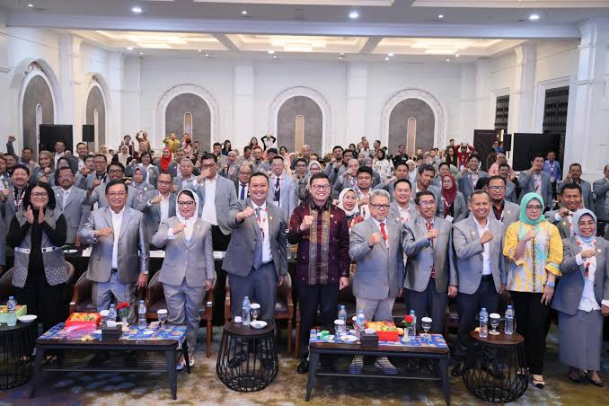 BPOM Ajak IAI Bangku Ketahanan Obat Nasional