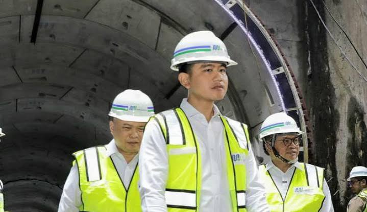 Andi Arief  : Pansus DPR Jadi Ruang Klarifikasi Wapres Gibran