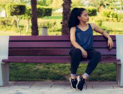 Duduk Terlalu Lama Tingkatkan Resiko Serangan Jantung, Ini Hasil Penelitian Terbarunya