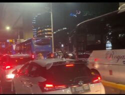 Puluhan Armada Bus Tak Bergerak di Jaksel, Pihak Tranjakarta Seakan Enggan Merespon