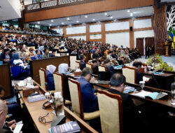 Selesaikan Ujian Terbuka Program Doktoral, Menteri AHY Hasilkan Tujuh Rekomendasi Kebijakan untuk Wujudkan Indonesia Emas