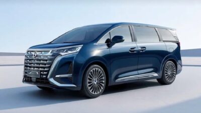 BYD Meluncurkan Denza di Indonesia: MPV Mewah Penantang Toyota Alphard
