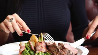 Rahasia Umur Panjang: Mengapa Berhenti Makan Sebelum Kenyang Itu Sehat?