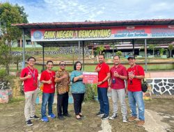 Perkuat Kedaulatan Digital, Telkom Salurkan Kuota dan Perangkat Pembelajaran ke Wilayah Terpencil