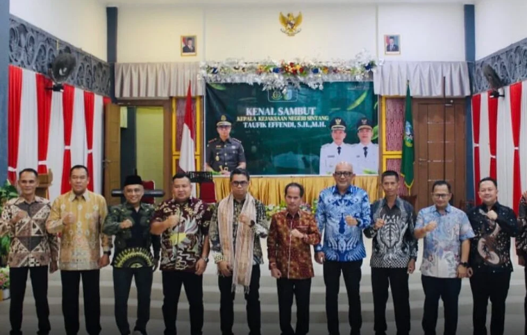 Bank Kalbar Cabang Sintang hadiri kenal sambut Kajari baru, Taufik Effendi. Dok. Bank Kalbar Sintang)