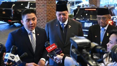 Seskab Teddy Indra Wijaya.