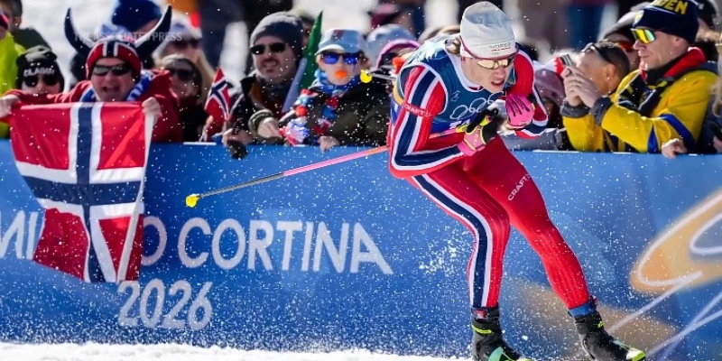 "Atlet ski lintas alam Johannes Hoesflot Klaebo kukuhkan Norwegia di puncak klasemen sementara Olimpiade Milano Cortina 2026"