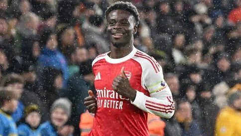 "Arsenal gagal menang atas Wolves meski sempat unggul 2-0. "