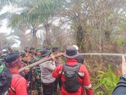 Polres Pelalawan Ungkap Kasus Karhutla Ratusan Hektar, AKBP John Louis: Tindak Tegas Demi Efek Jera!