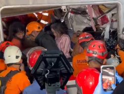 8 Penumpang Selamat dari Tabrakan Kereta Bekasi Saat Ulang Tahun