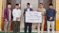 BUMM dan PT Sembilan Berlian Serah Terima Dana Sindikasi Pengembangan Ekonomi Umat Berbasis Masjid Rp300 Miliar