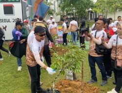 Tanam Pohon dan Tabur Bibit Ikan Simbol Kepedulian Lingkungan