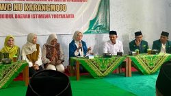 Rustini Muhaimin Serahkan Ambulans untuk Muslimat NU di Gunungkidul