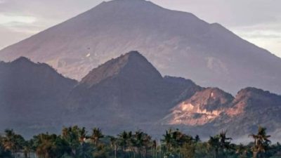 Menguak Misteri Gunung Ciremai: BRIN Temukan Jejak Gempa Dahsyat dan Erupsi Purba di Kuningan