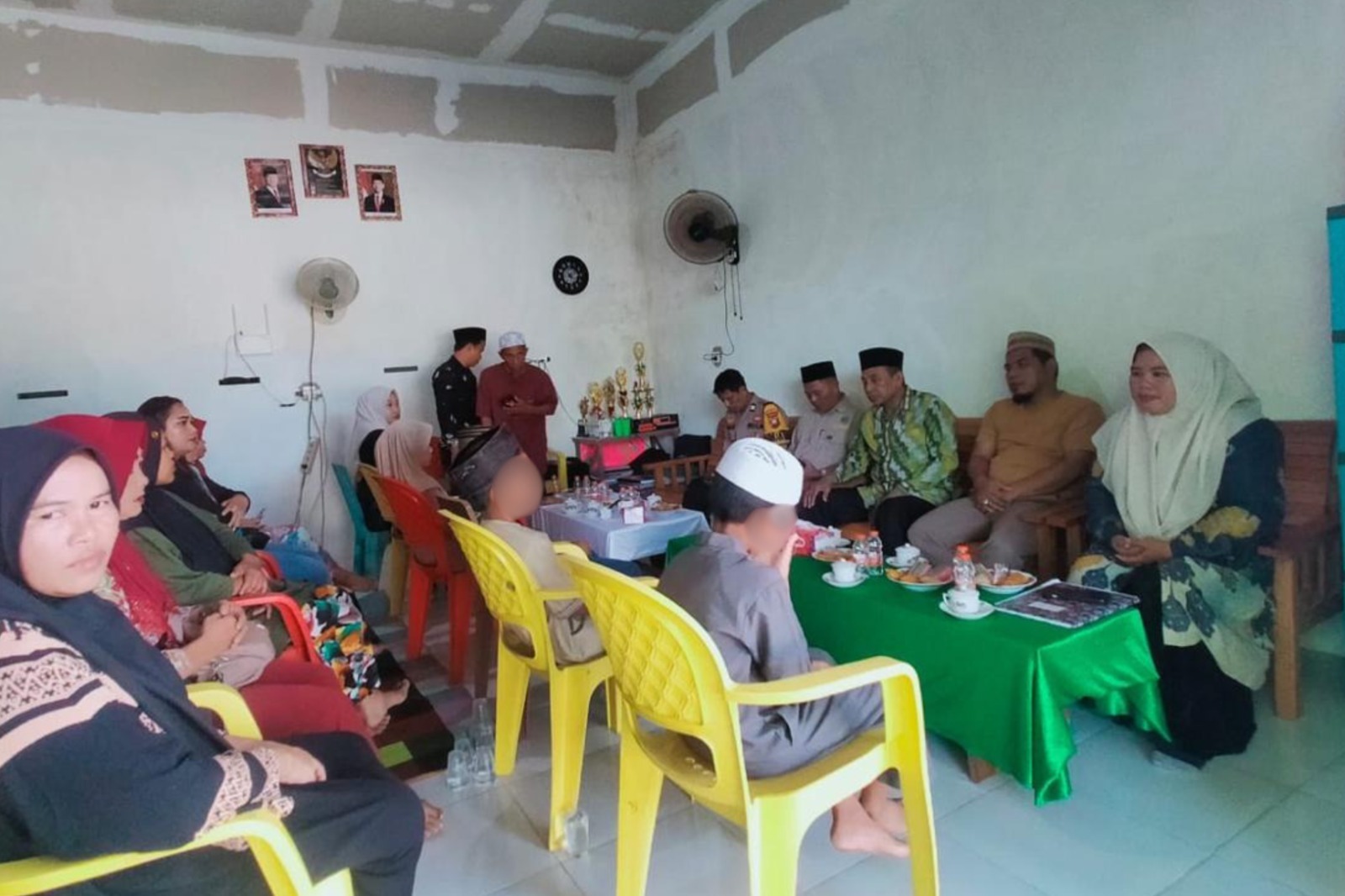 Kepolisian dan pihak sekolah melakukan mediasi secara kekeluargaan untuk menyelesaikan kasus kekerasan fisik antarsiswa di Sungai Ambawang.