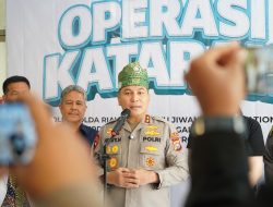 Kapolda Riau Irjen Herry Gaungkan Human Solidarity, Polda Riau Bantu 310 Warga Ikut Operasi Katarak Gratis
