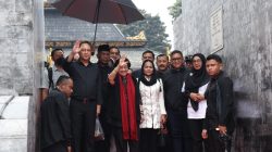 Megawati Ziarah ke Makam Bung Karno di Blitar, Didampingi Putra dan Ratusan Kader PDIP