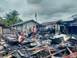 Rumah Warga Sungai Kakap Hangus Terbakar Diduga Akibat Korsleting Kabel Kulkas