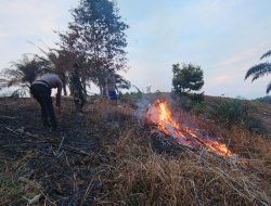 Polsek Beduai Gerak Cepat Verifikasi Dua Titik Hotspot Cegah Karhutla di Sanggau