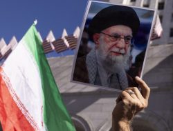 Alasan Keamanan, Mojtaba Khamenei Absen di Pemakaman Sang Ayah