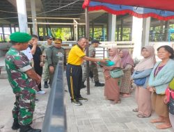 Warga Sekadau Padati Pasar Lawang Kuari Ikuti Program Gerakan Indonesia Asri