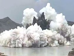 Gunung Taal Hasilkan Gelombang Mirip Tsunami di Danau