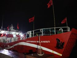 PDIP Lepas Kapal RS Apung Laksamana Malahayati ke Lokasi Bencana Gempa NTT