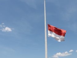 Jangan Salah Paham, Ini Arti Pengibaran Bendera Setengah Tiang