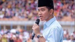 Gibran Pernah Tunjukkan Ijazah S1, Denny Indrayana Sentil Jokowi soal Ijazah SMA