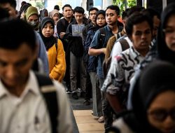 Sejuta Sarjana Menganggur, Mana Janjimu 19 Juta Lapangan Kerja, Wahai Pemerintah?