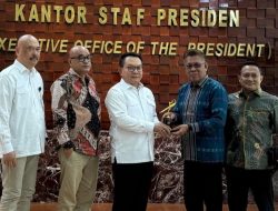 KSP Dudung Abdurachman Dianugerahi Penghargaan Pena Emas oleh Forum Pimred Multimedia Indonesia